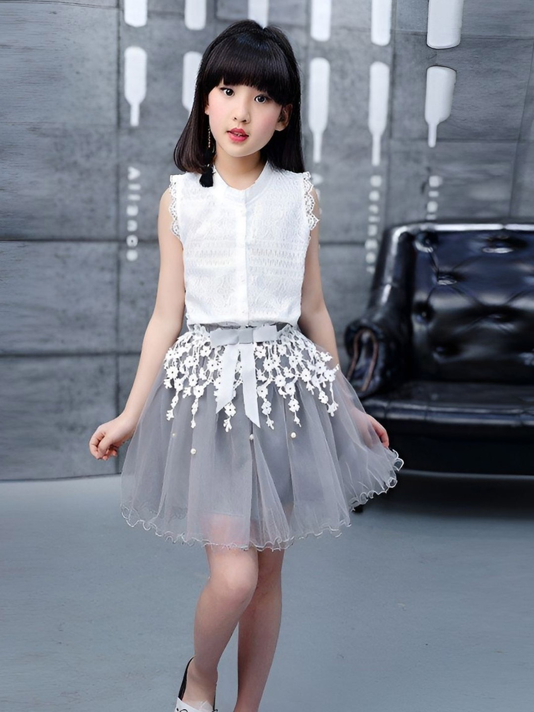 

Yoonikk Girls Embroidered Top With Skirt, White