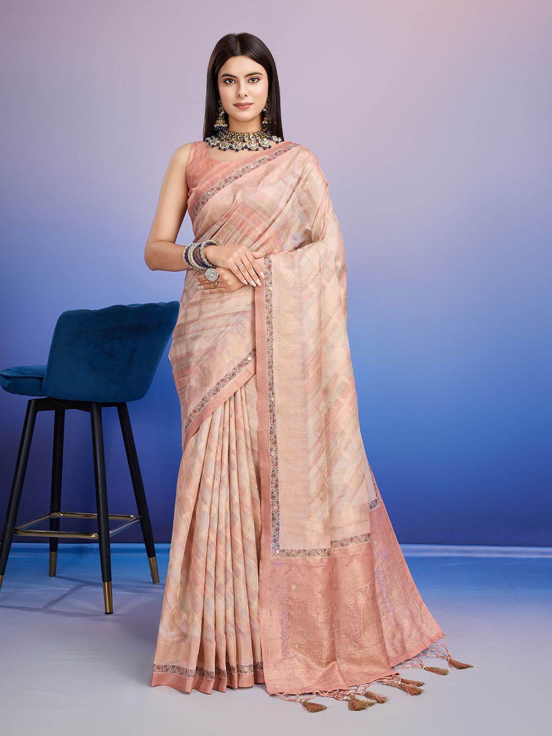 

Mitera Aari Work Pure Cotton Banarasi Saree, Peach