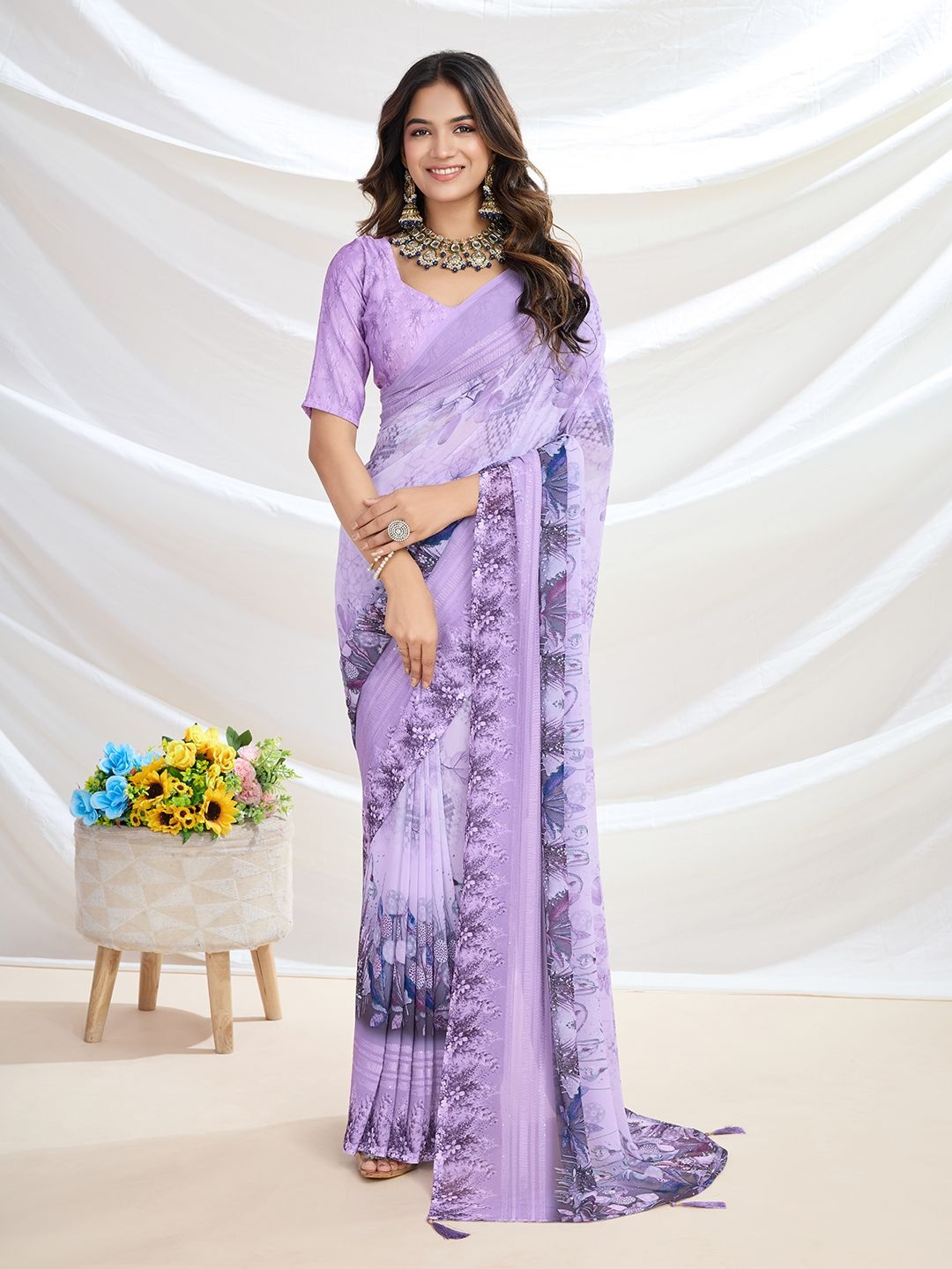 

Mitera Zari Pure Georgette Saree, Lavender