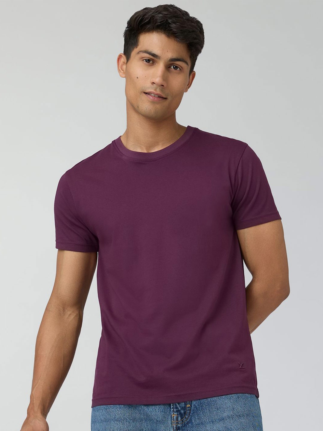 

XYXX Men Ultra Breezy Super Combed Cotton Solid Crew Neck T-Shirt, Maroon