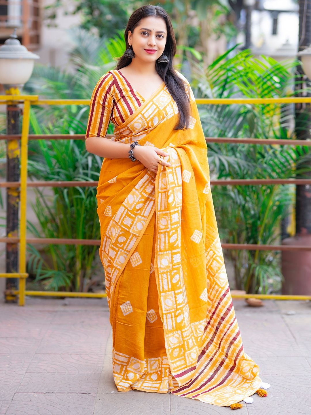 

Mitera Batik Chanderi Saree, Yellow