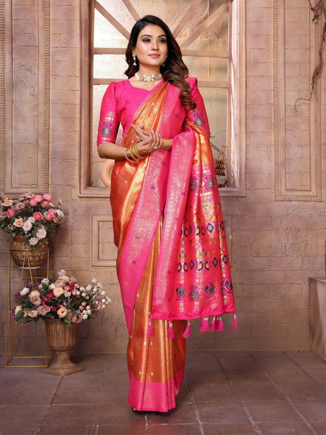 

Anaita Woven Design Zari Banarasi Saree, Orange