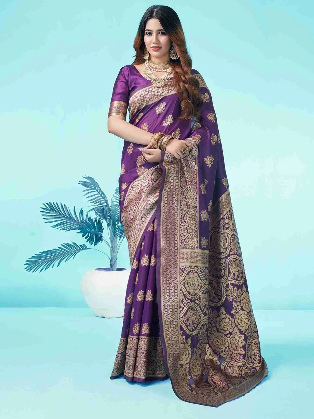 

Melok Woven Design Zari Art Silk Banarasi Saree, Purple