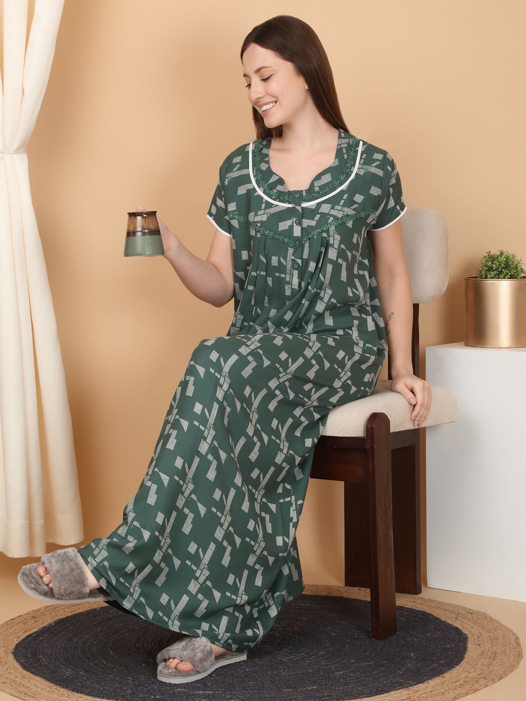 

SAANJ Printed Pure Cotton Maxi Nightdress, Green