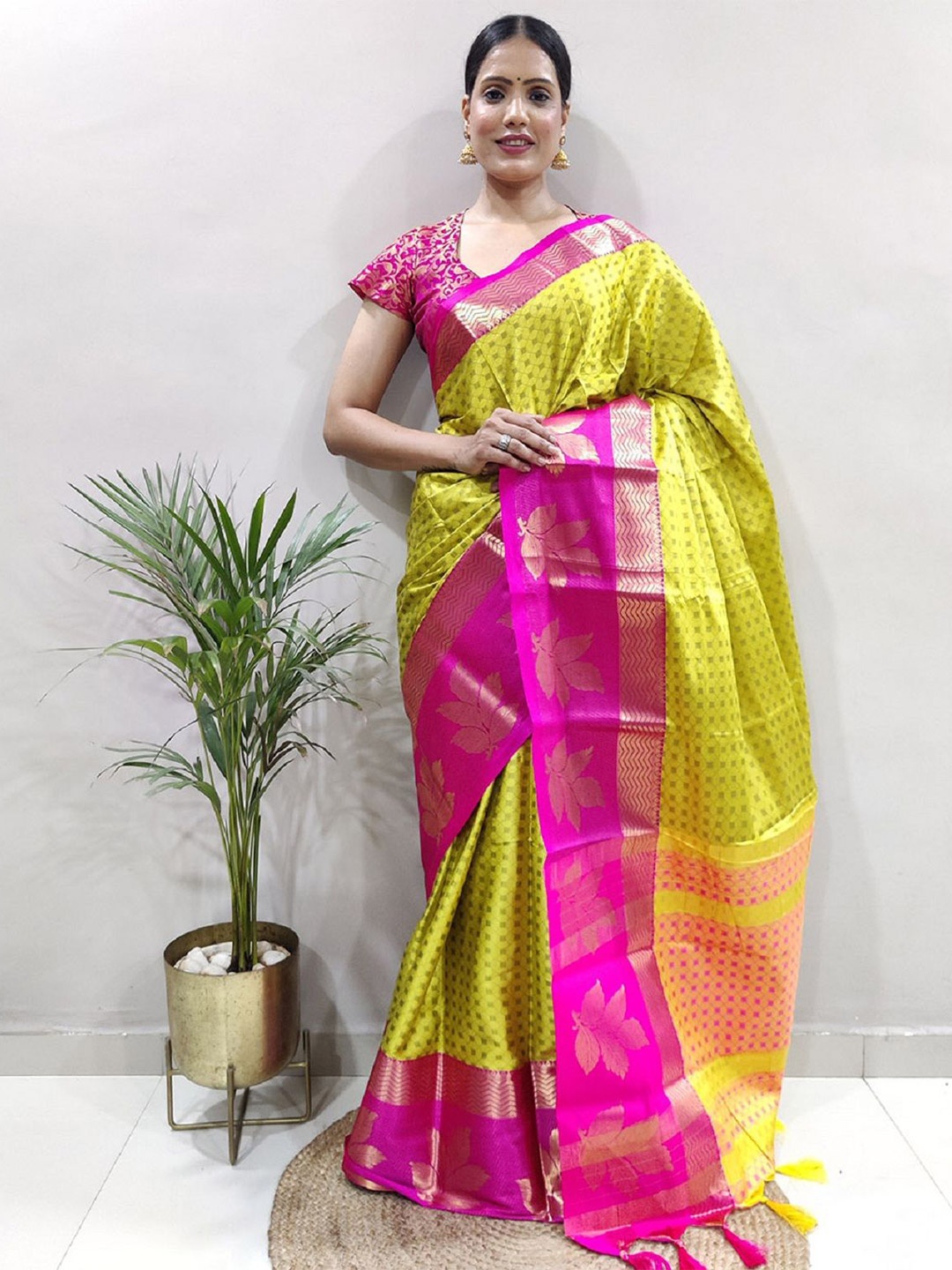 

A TO Z CART Woven Design Zari Saree, Lime green