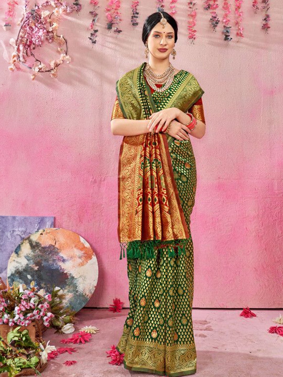 

sagarika Woven Design Zari Kanjeevaram Saree, Green