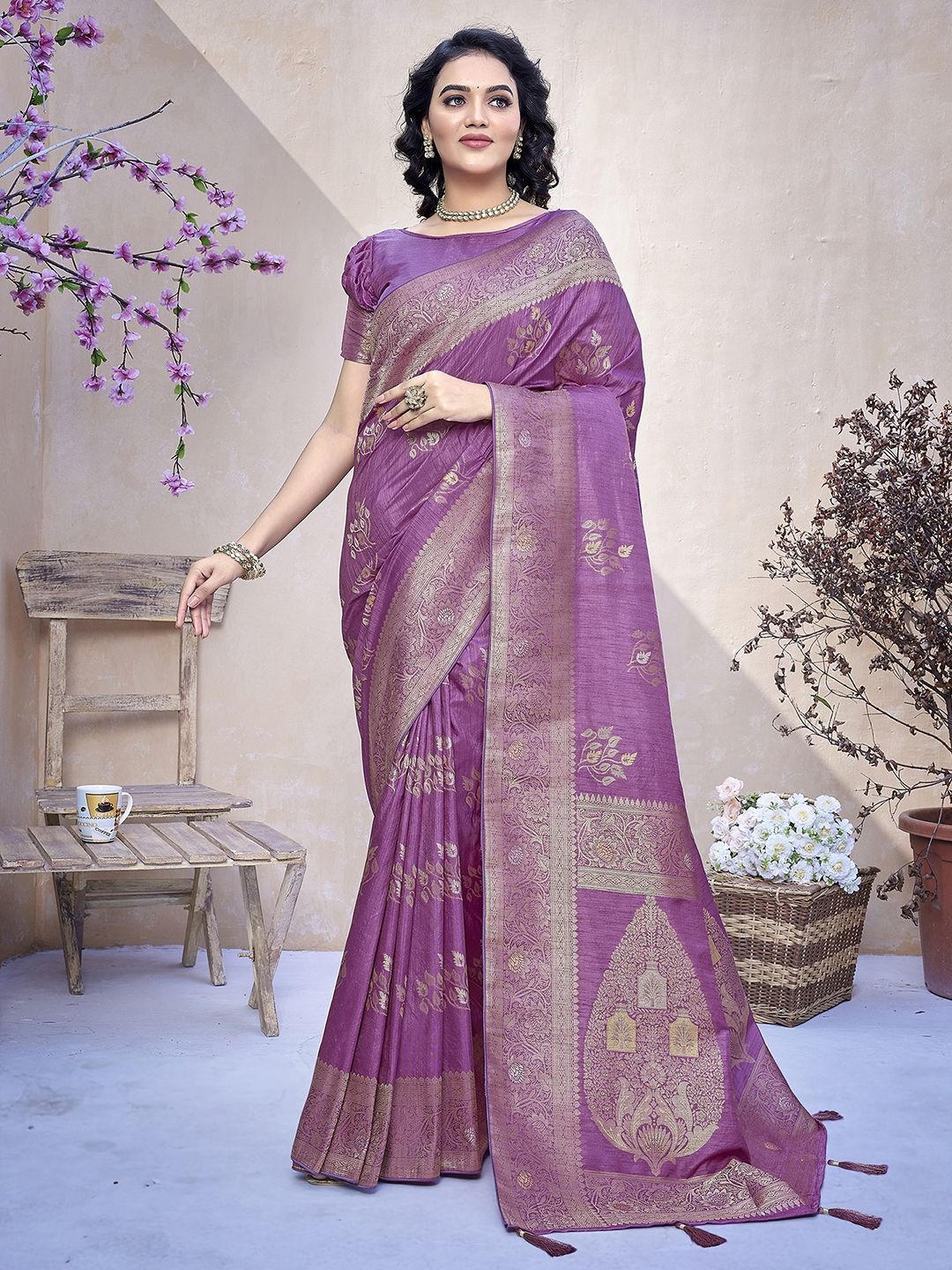 

Satrani Woven Design Pure Silk Banarasi Saree, Pink