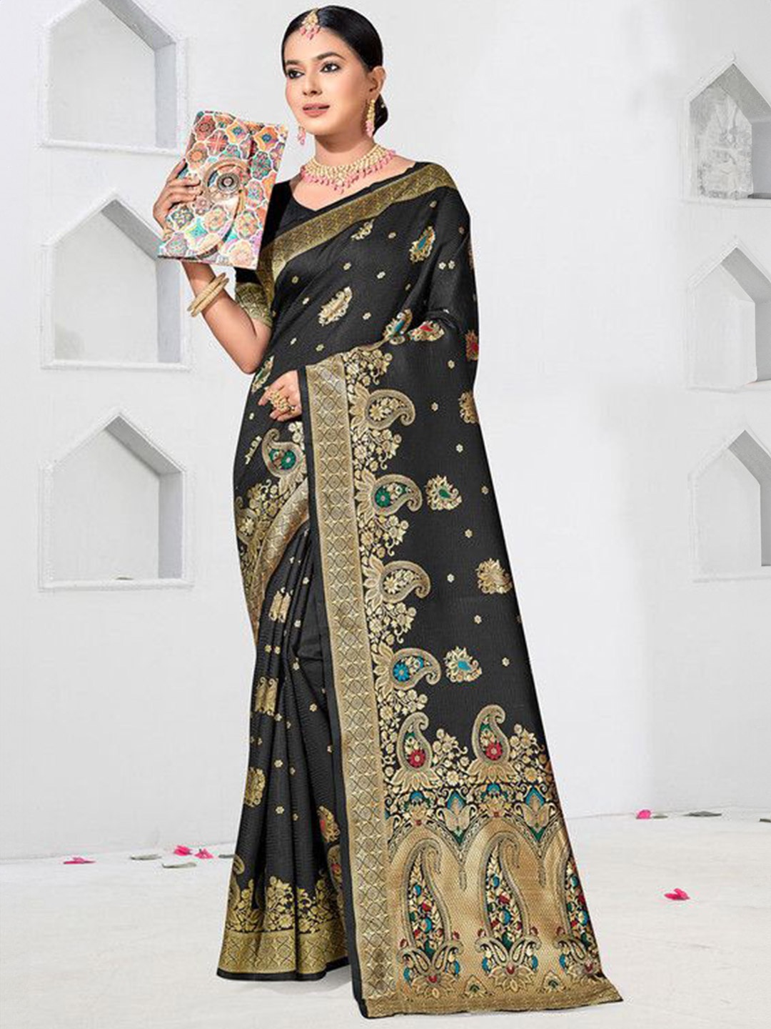 

sagarika Woven Design Zari Banarasi Saree, Black