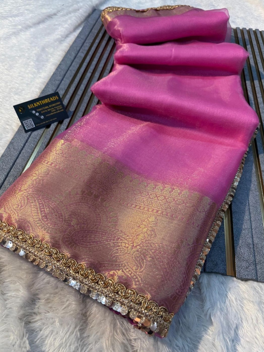 

DIVASTRI Zari Tissue Banarasi Saree, Pink