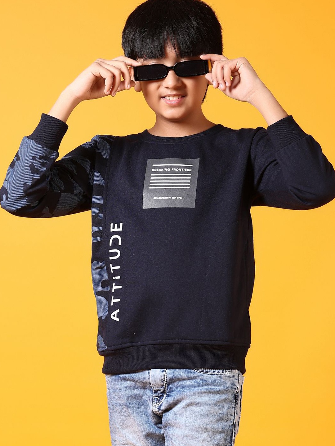 

V-Mart Boys Printed Pullover Sweatshirt, Navy blue
