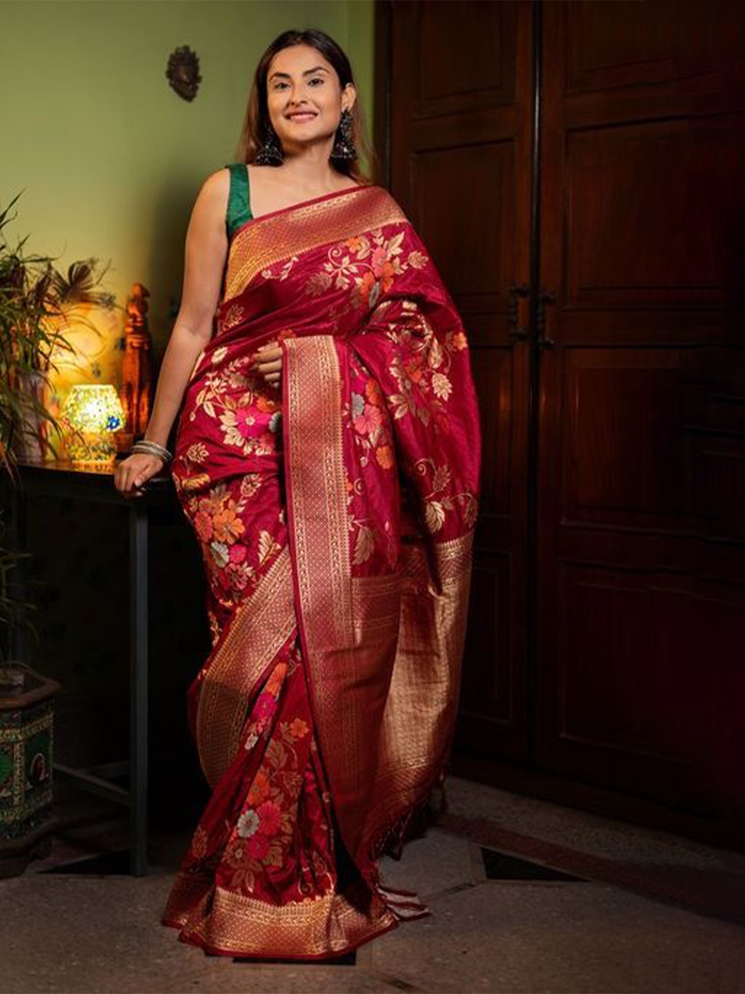 

Caracola Woven Design Zari Banarasi Saree, Red