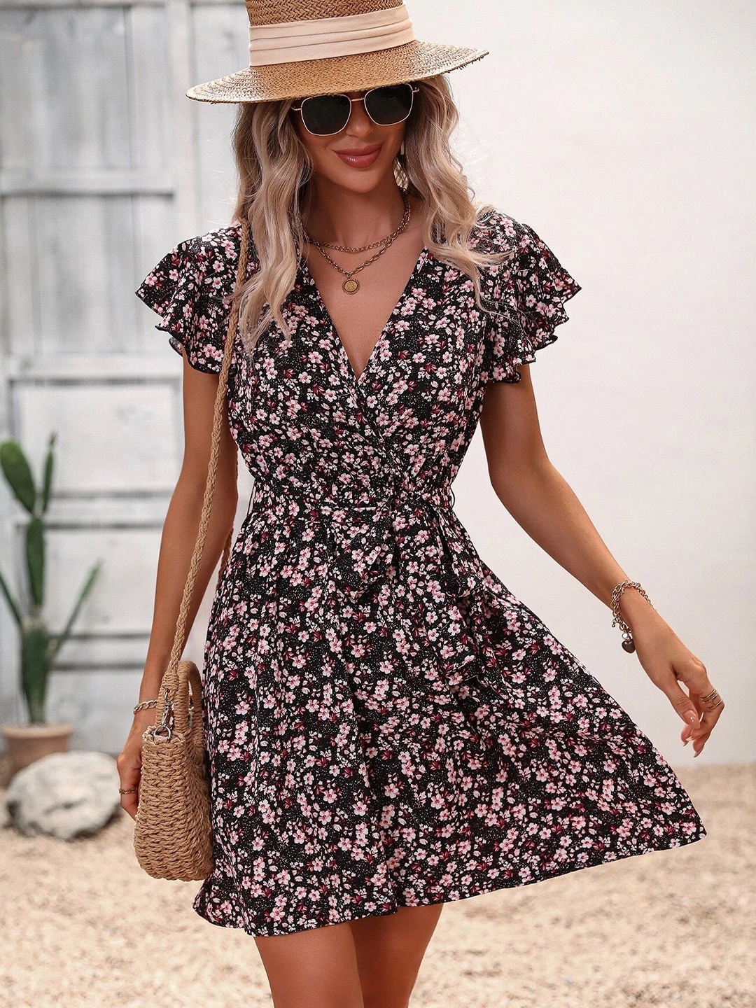 

Mast & Harbour Floral Fit & Flare Dress, Black