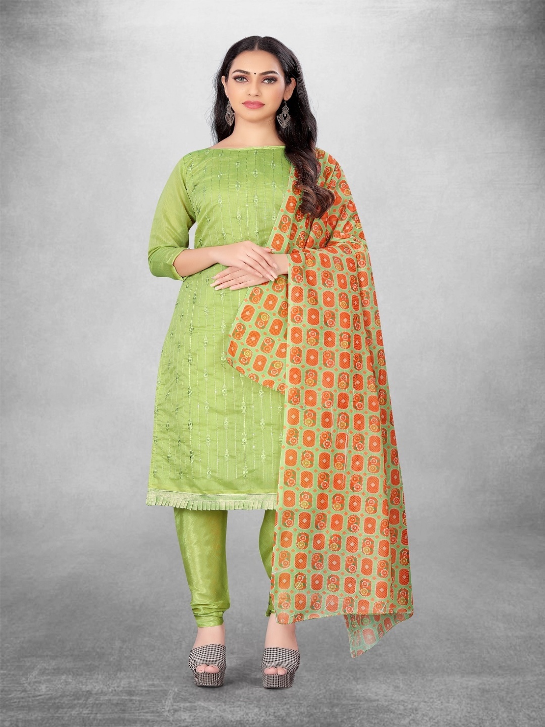 

Aika Floral Embroidered Sequnnied Chanderi Unstitched Dress Material, Green