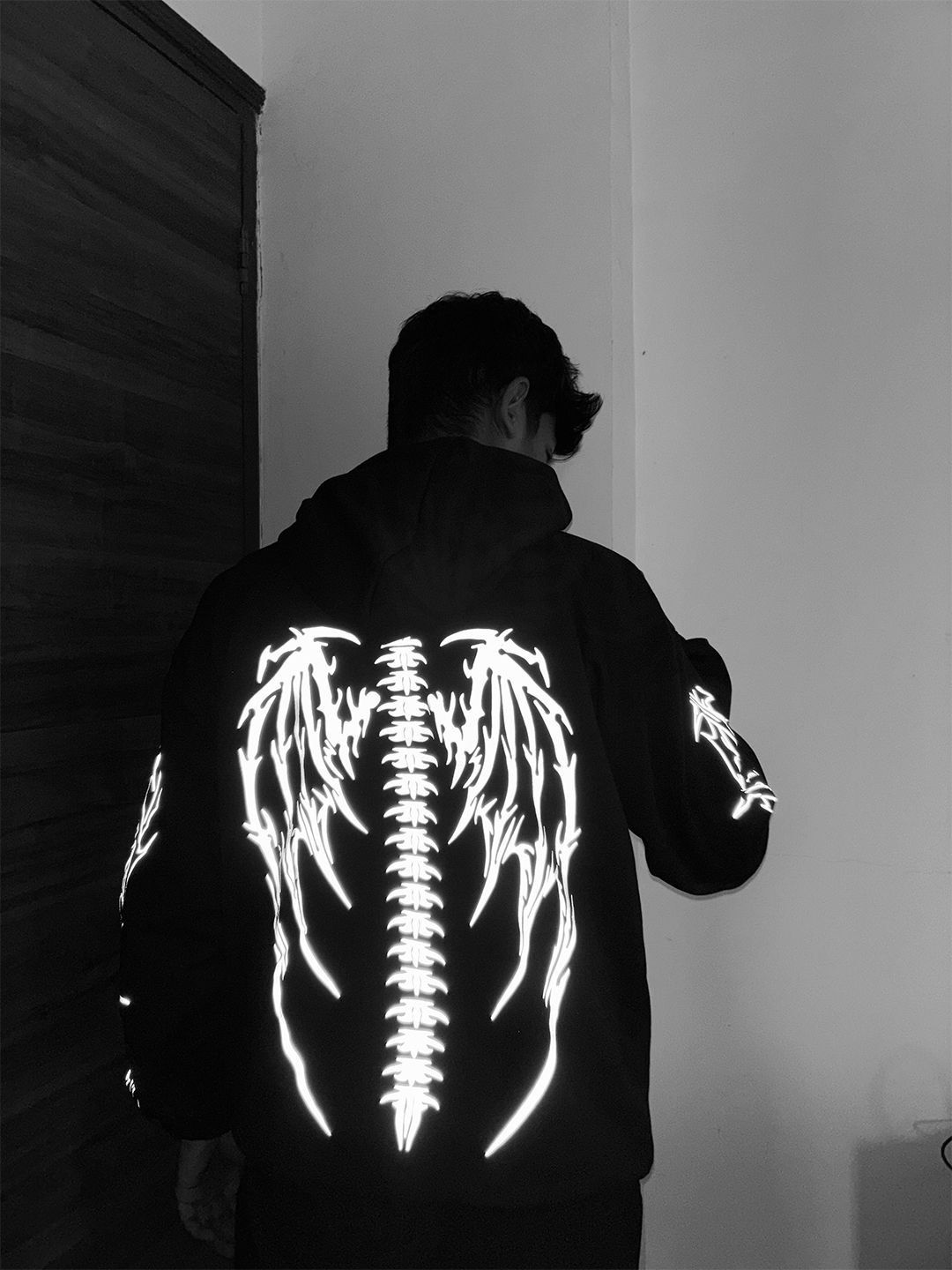

Fmagnet Clothing Gothic Wings Silver Reflective Hooded Sweatshirt, Black