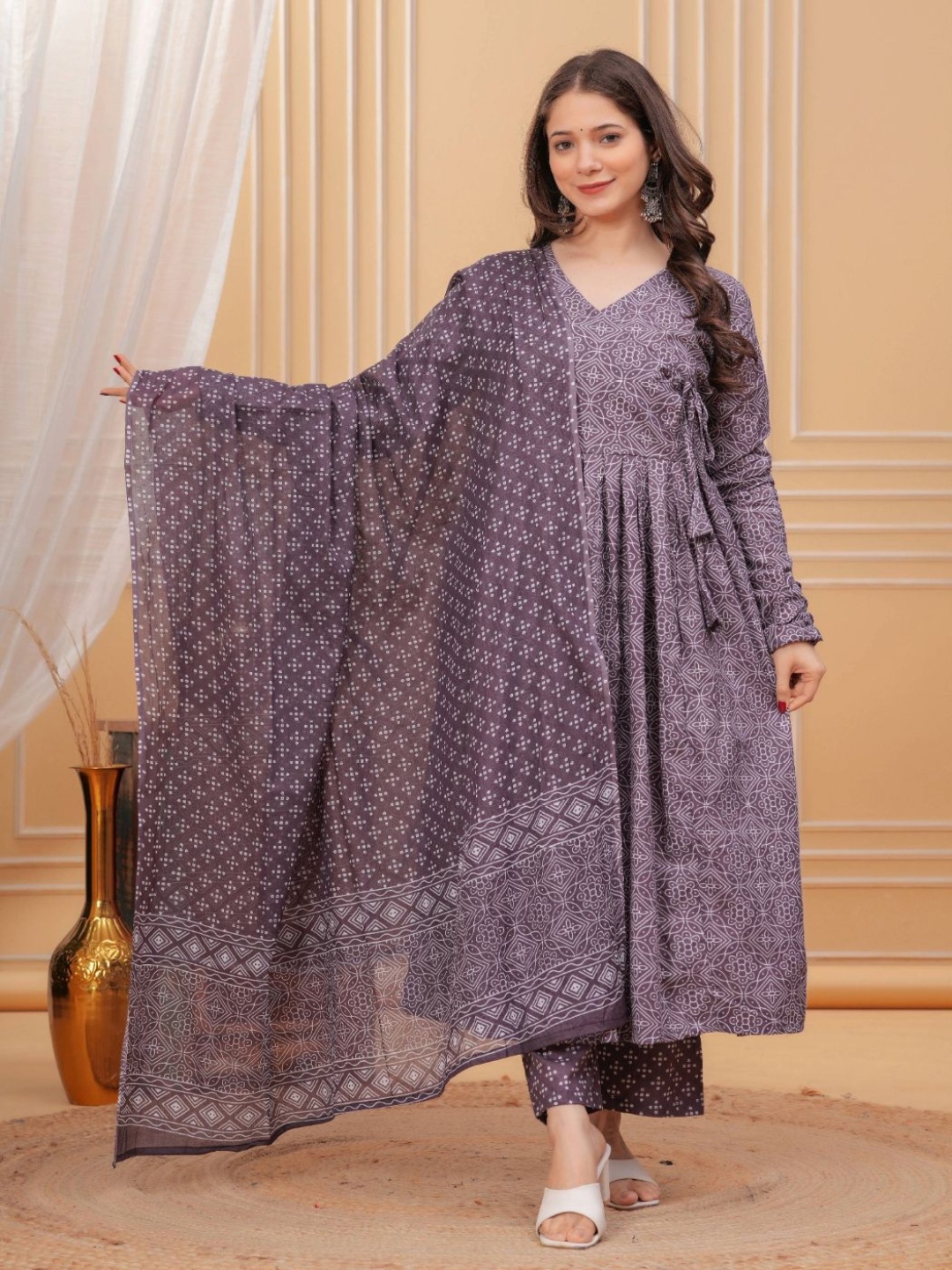 

MANOJAVA Floral Printed V-Neck Pure Cotton Angrakha Kurta With Palazzo And Dupatta, Purple