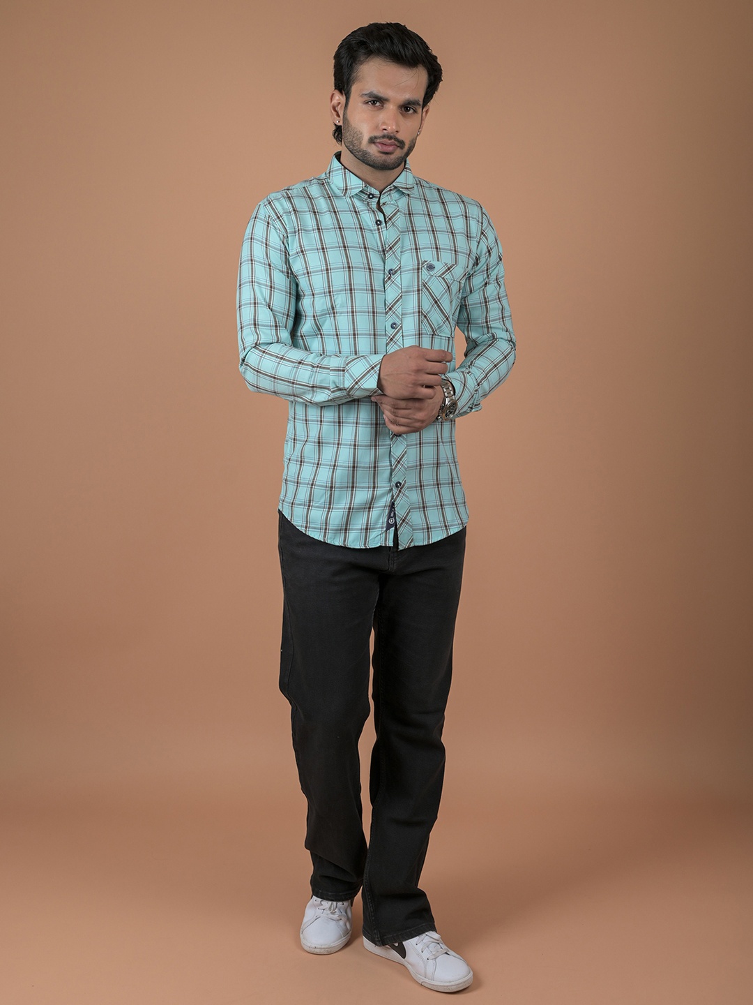 

INDIAN THREADS Men Relaxed Fit Spread Collar Checked Cotton Casual Shirt, Sea green