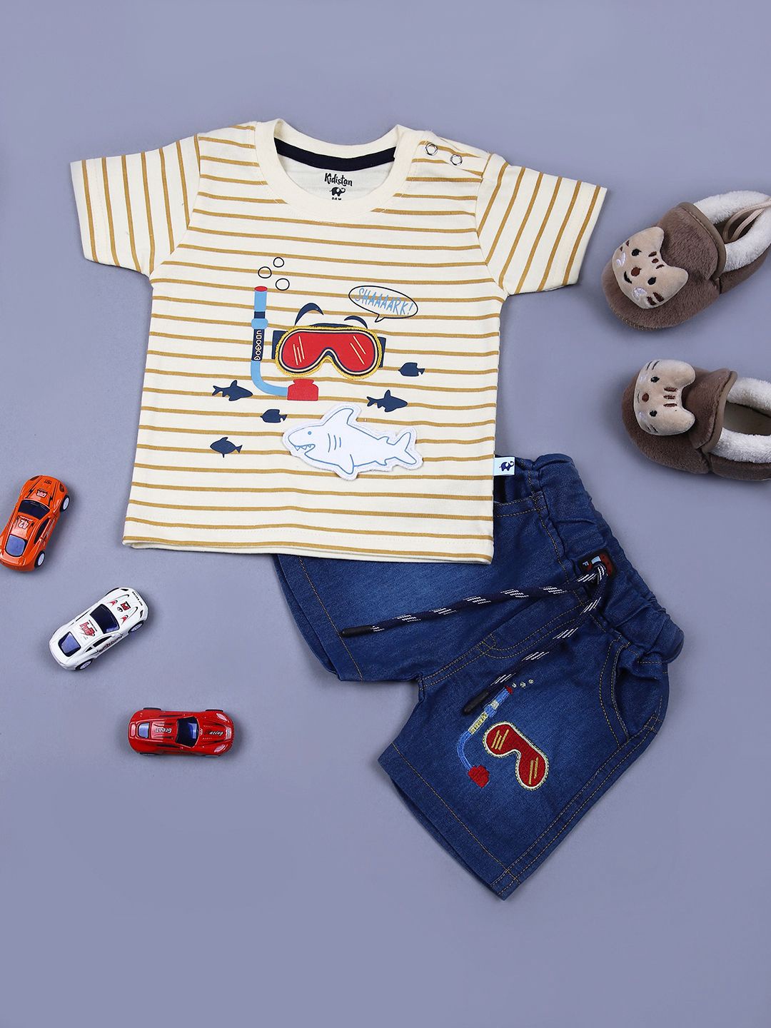 

V-Mart Boys Striped Round Neck Pure Cotton T-Shirt With Shorts, Yellow