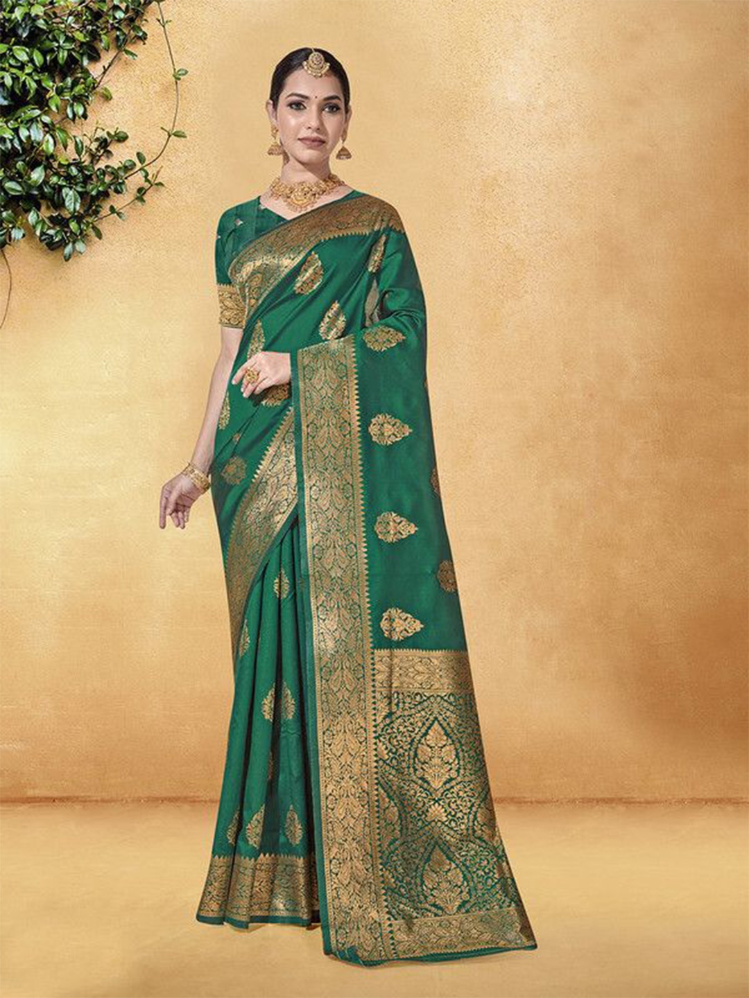 

sagarika Woven Design Zari Banarasi Saree, Green