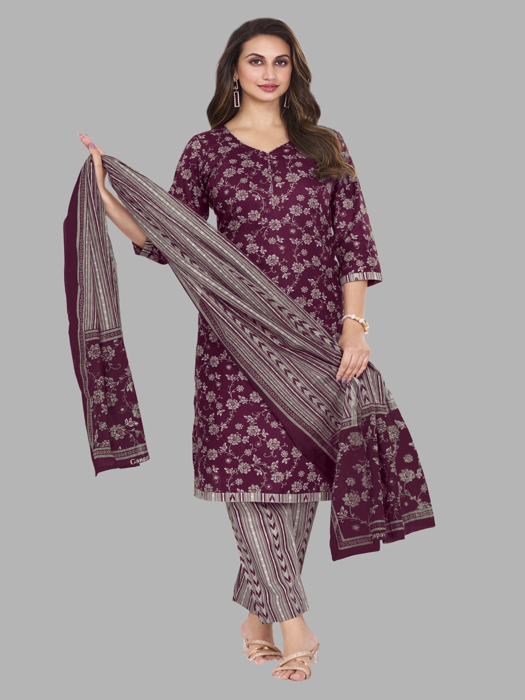 

shree jeenmata collection Women Floral Printed Regular Pure Cotton Kurta with Trousers & With Dupatta, Purple