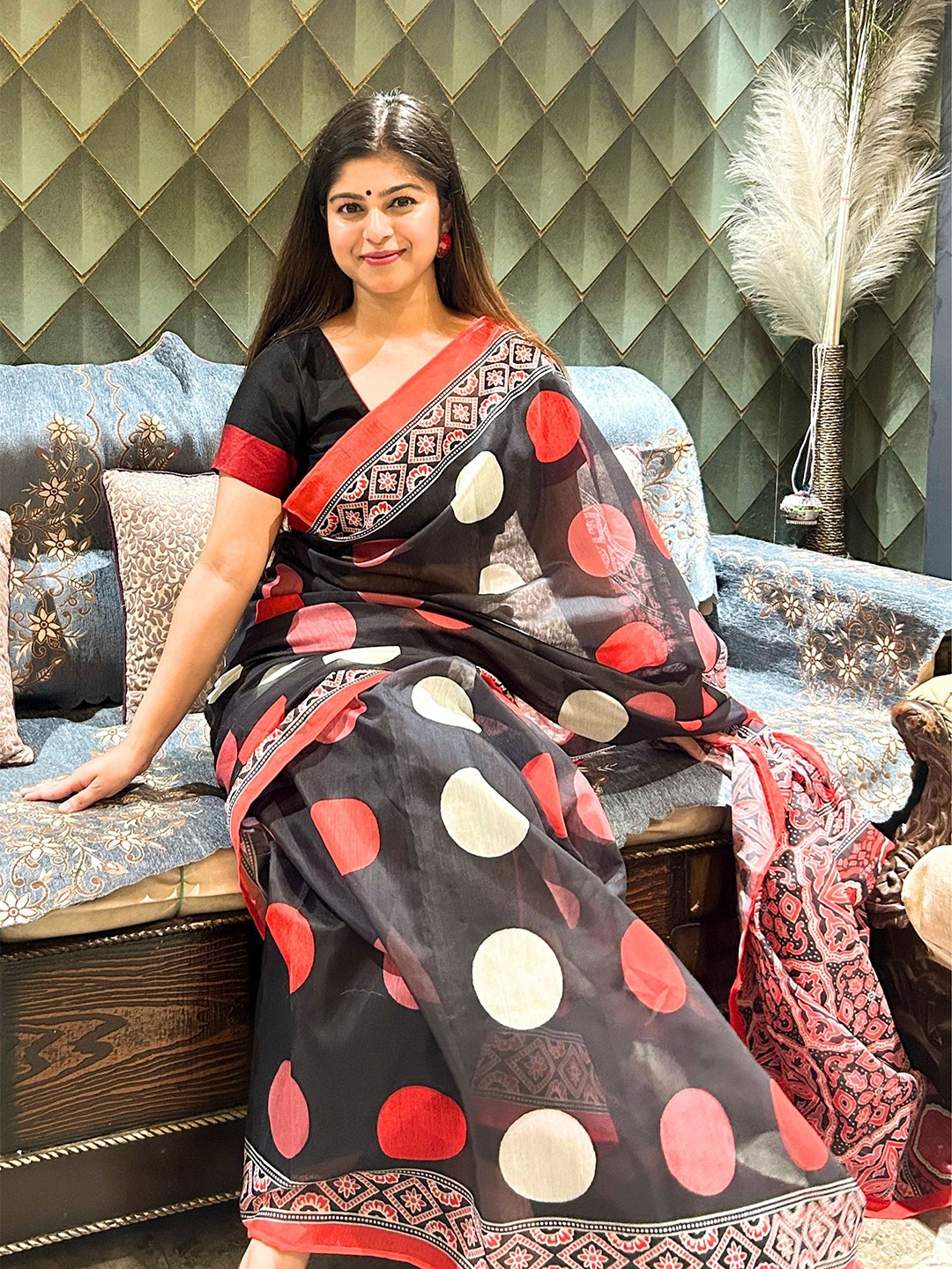 

VIRICA Printed Designer Chanderi Saree, Black