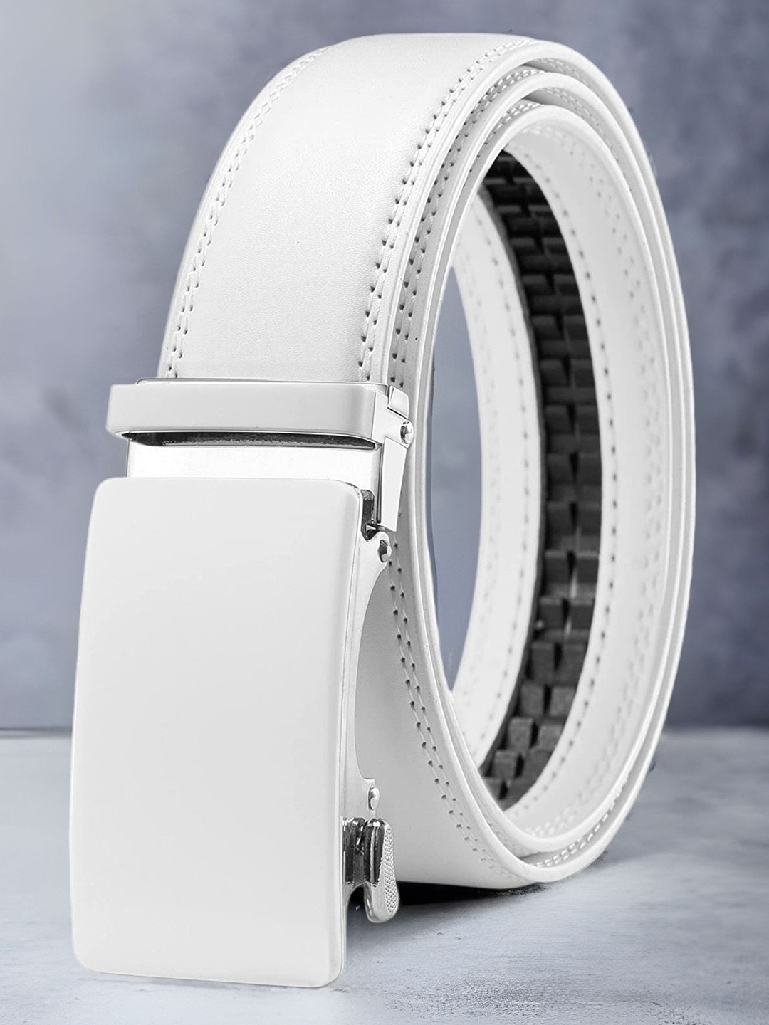 

The Roadster Lifestyle Co Men Leather Slider Buckle Belt, White