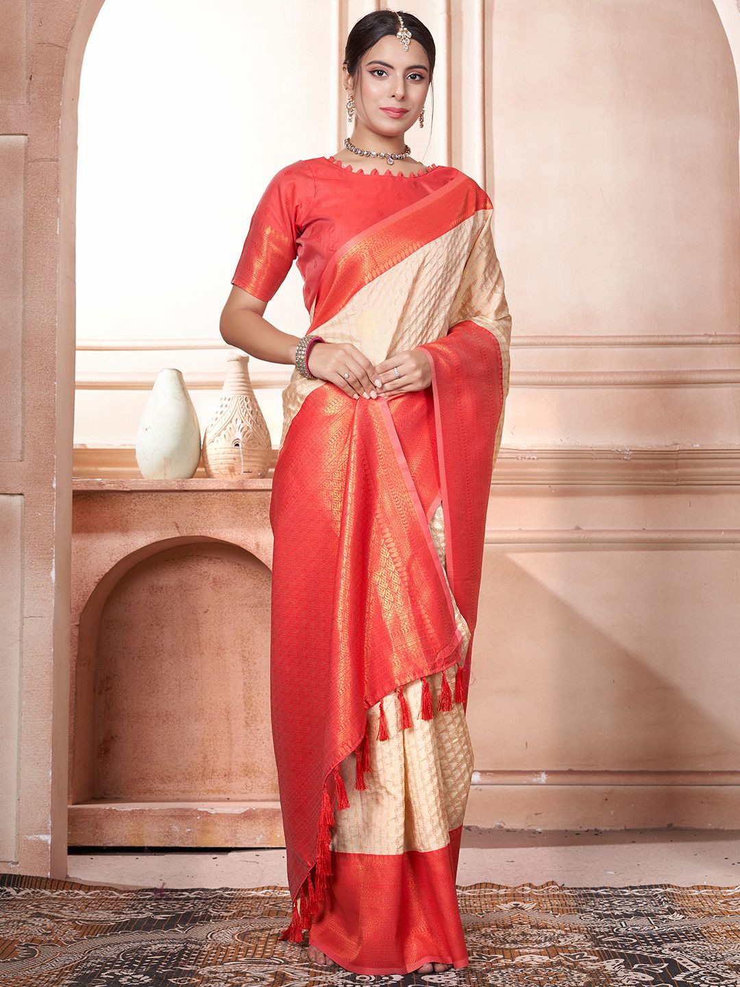 

Mitera Ethnic Motifs Zari Kanjeevaram Saree, Cream