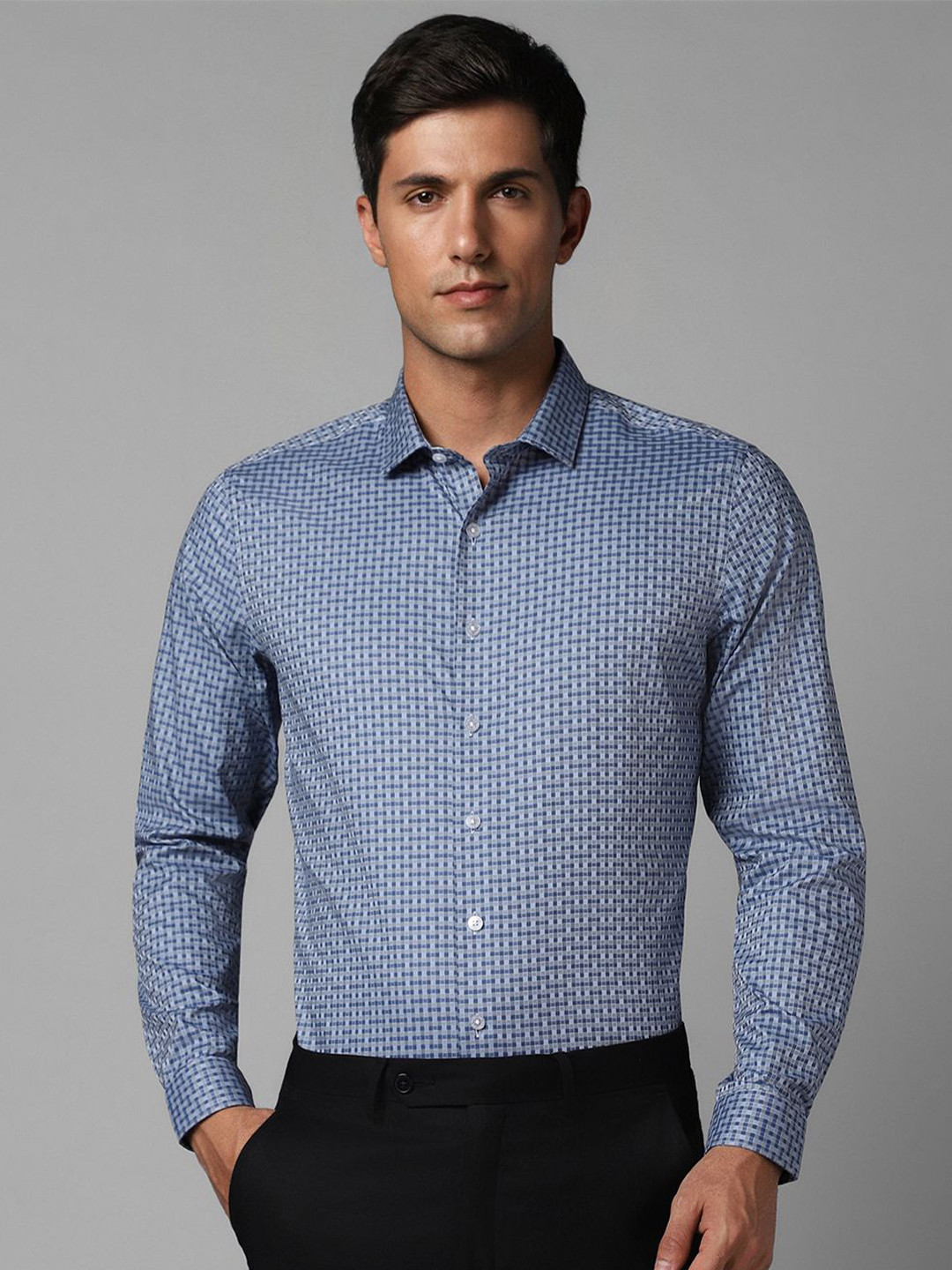 

Louis Philippe Men Slim Fit Spread Collar Abstract Printed Cotton Formal Shirt, Blue