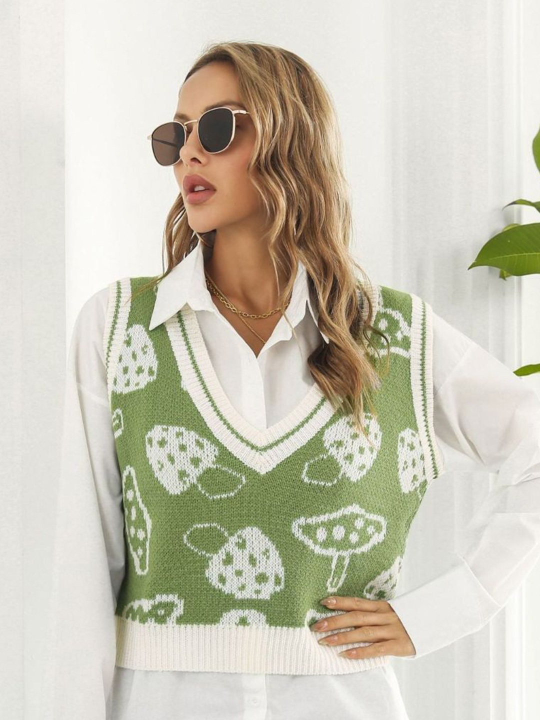 

Oh Rare Women Crop Sweater Vest, Green