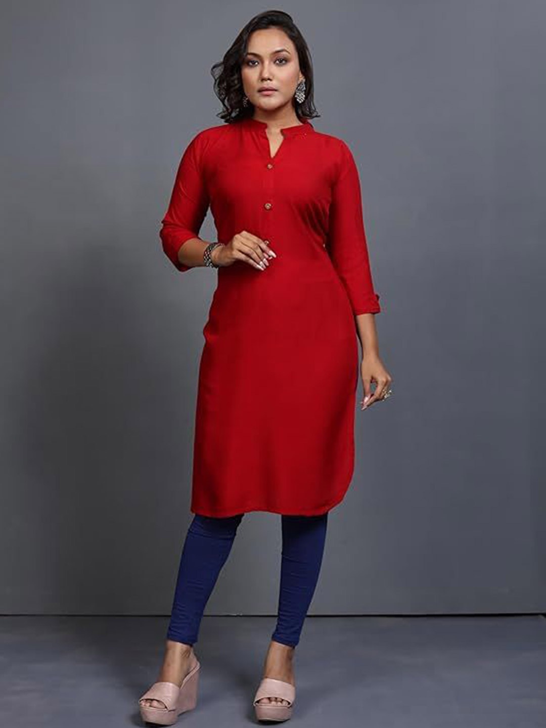 

HRV Women Mandarin Collar Roll-Up Sleeves Kurta, Red