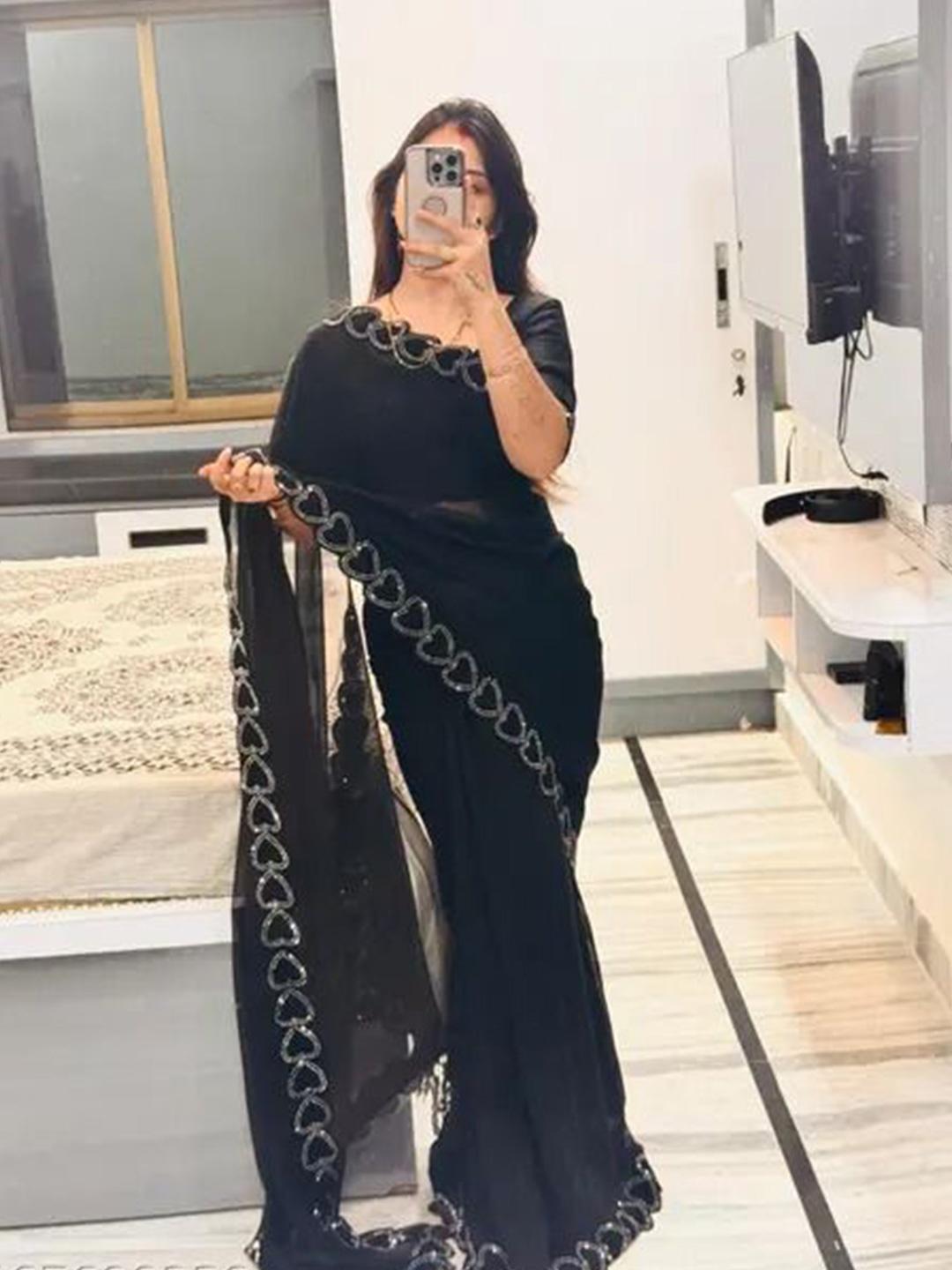 

JASHALFAB Embellished Solid Pattern Saree, Black