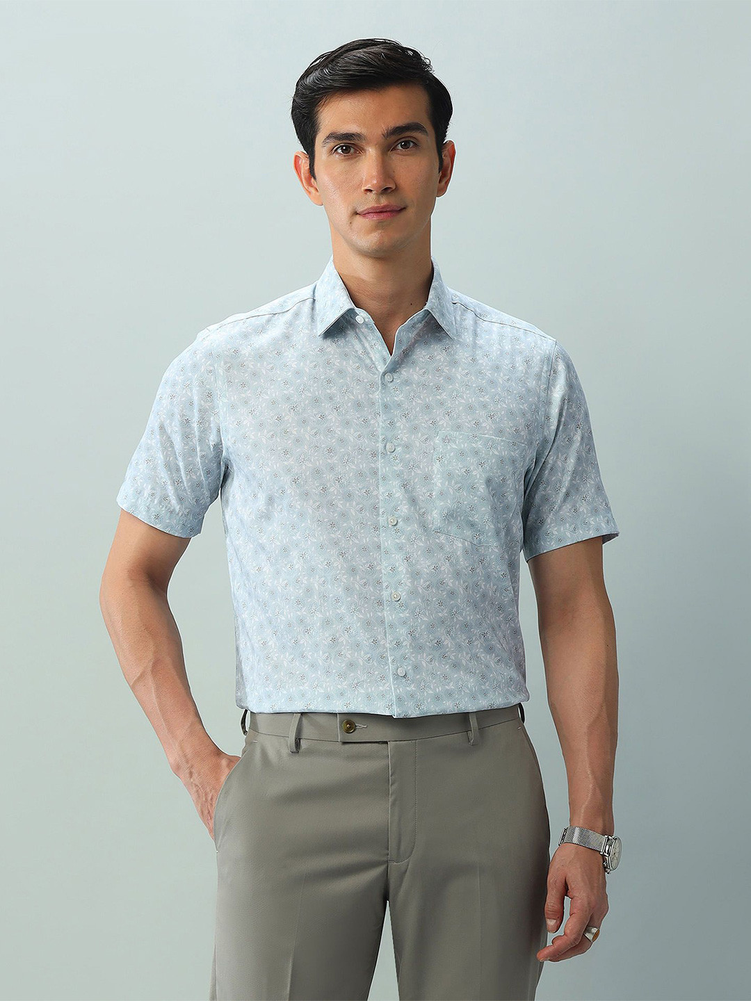 

Arrow Men Classic Floral Opaque Printed Casual Shirt, Blue