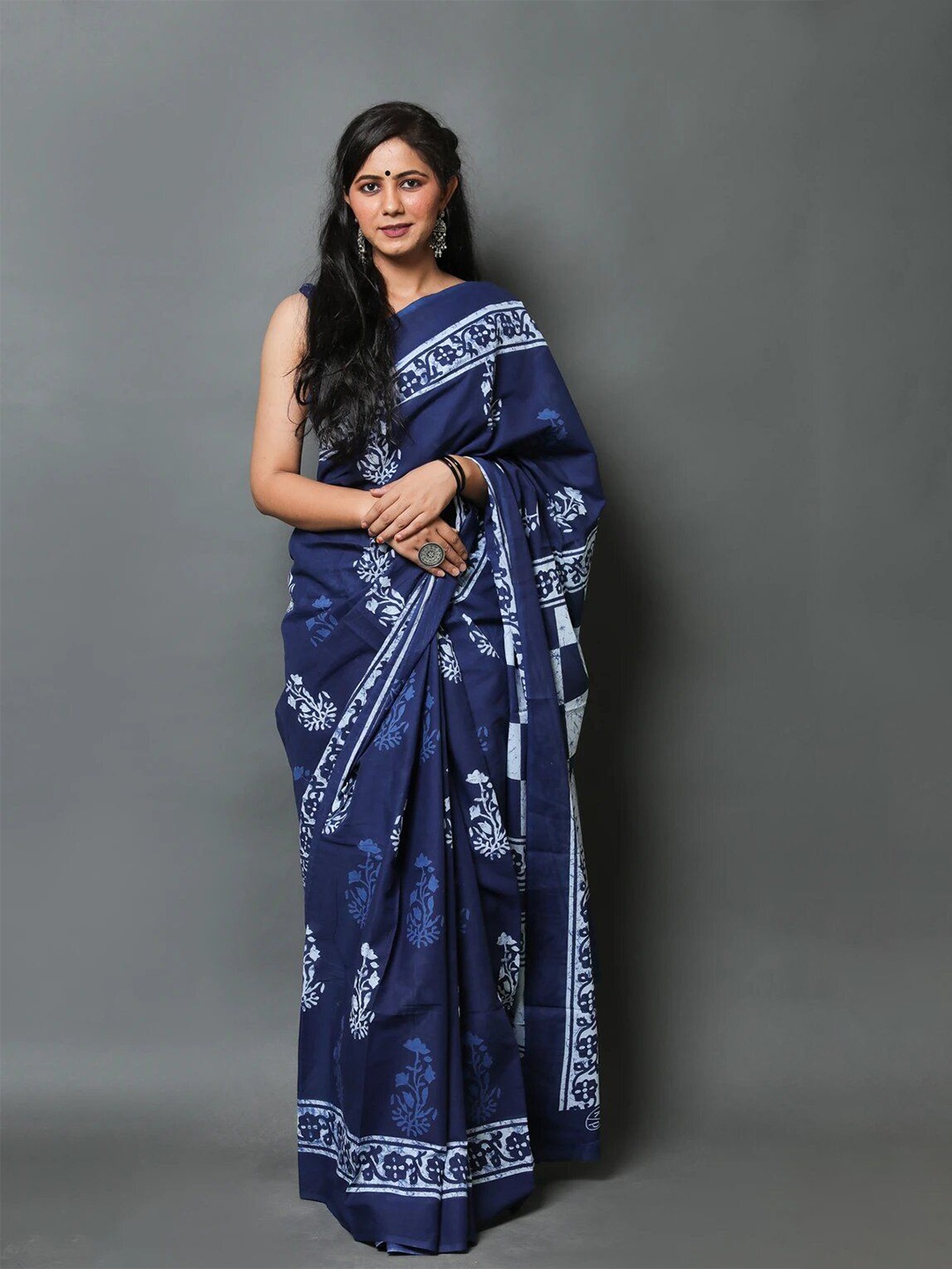 

Craft Musium Floral Pure Cotton Bagru Saree, Blue