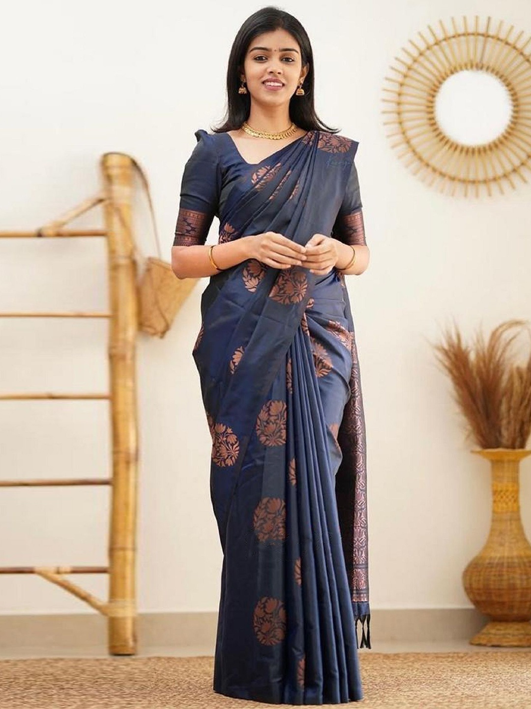 

Aika Woven Design Saree, Blue