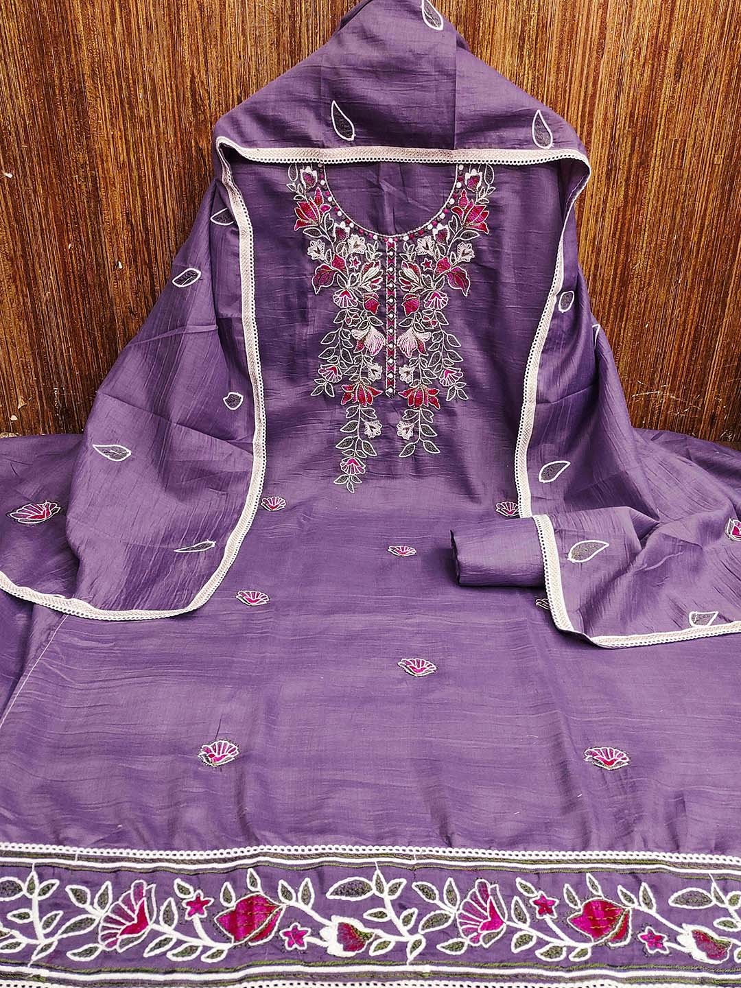 

HERE&NOW Floral Embroidered Parampara Cotton Unstitched Dress Material, Lavender