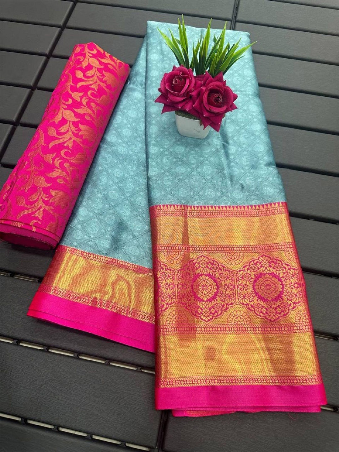 

Aika Woven Design Zari Pure Silk Banarasi Saree, Blue