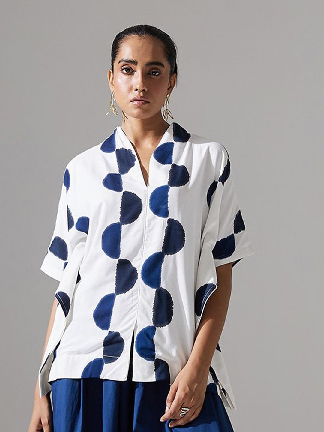 

Dorabi Women Opaque Printed Casual Shirt, Blue