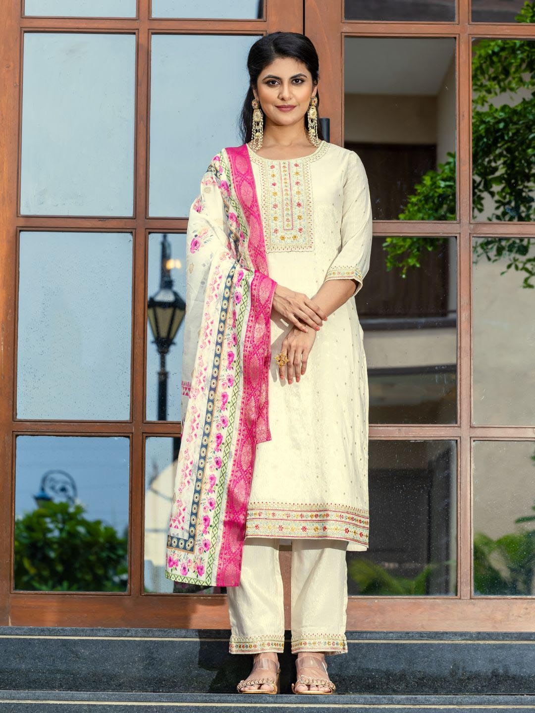 

Siya Fashion Floral Embroidered Round Neck Kurta With Trouser And Dupatta, White