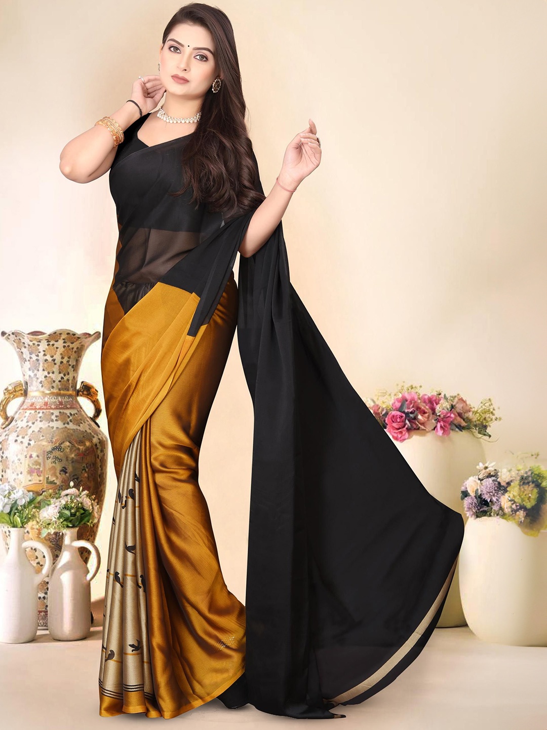 

SUPERLAXMI Colourblocked Pure Chiffon Saree, Black