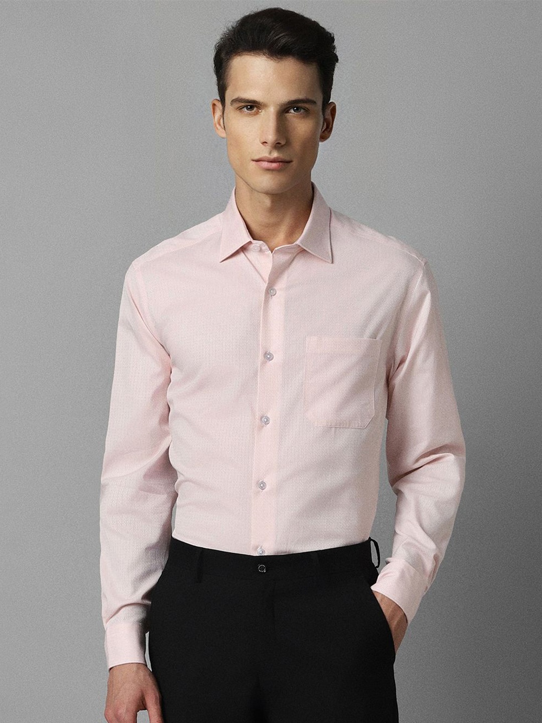 

Louis Philippe Men Spread Collar Solid Cotton Casual Shirt, Pink