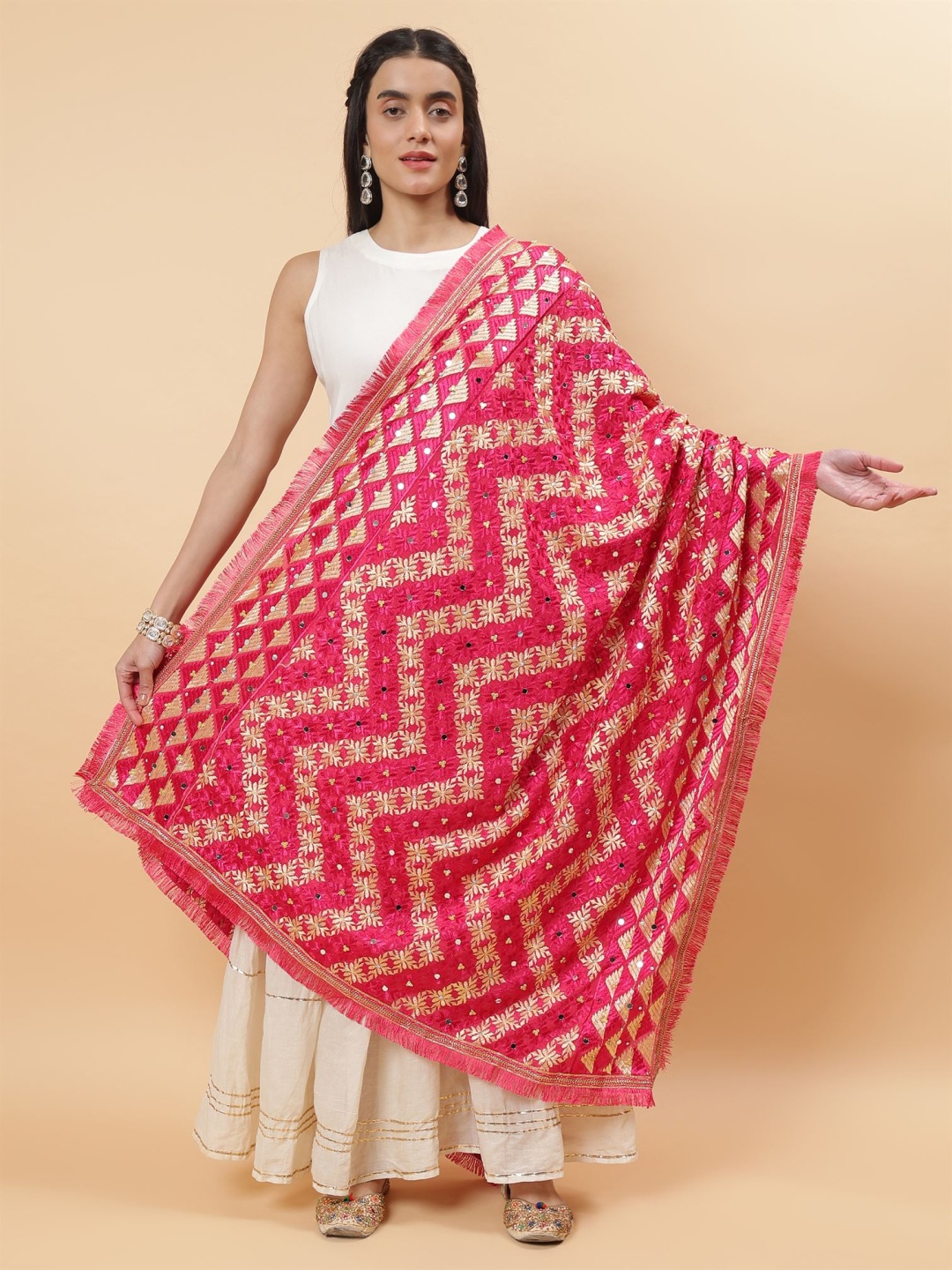 

Moda Chales Ethnic Motifs Embroidered Mirror Work Phulkari Dupatta, Magenta
