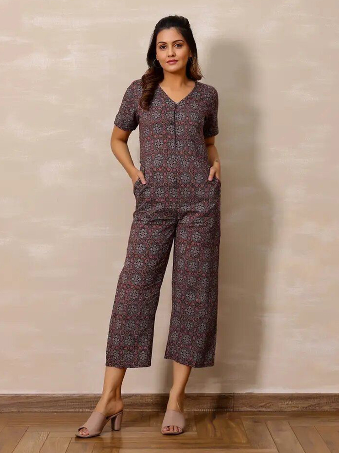 

Vivika Women V-Neck Cotton Basic Jumpsuit, Navy blue
