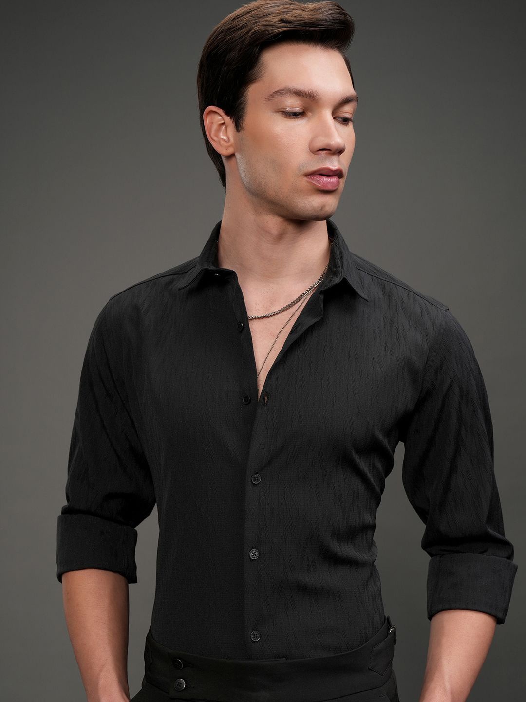 

HIGHLANDER Men Slim Fit Opaque Party Shirt, Black