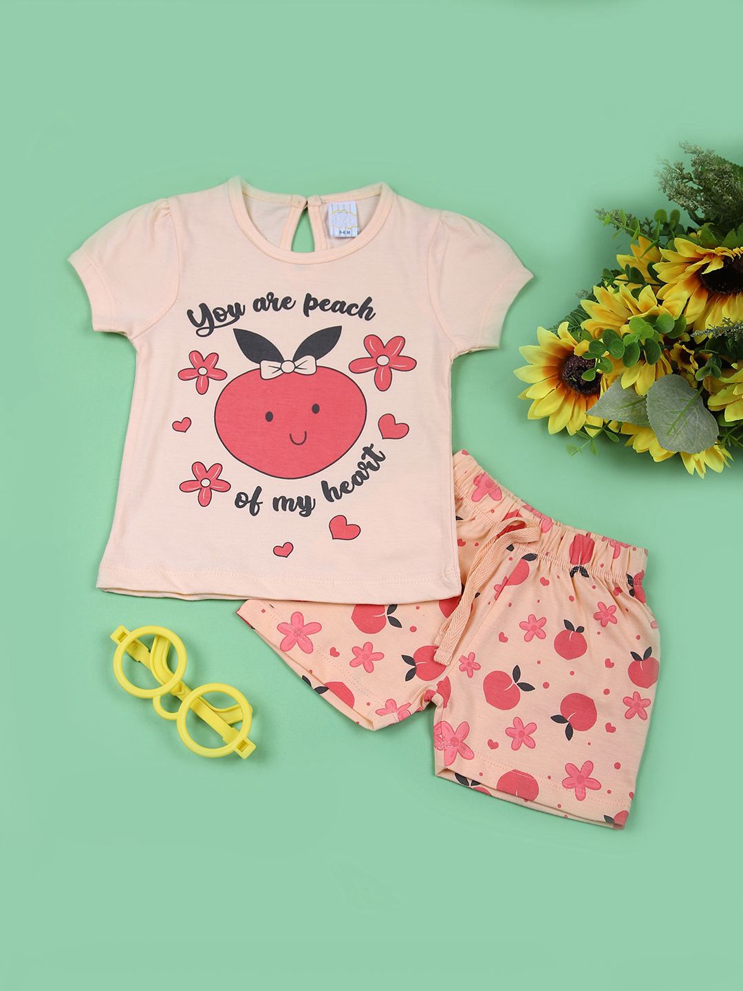 

V-Mart Girls Printed Round Neck Pure Cotton Top With Shorts, Peach