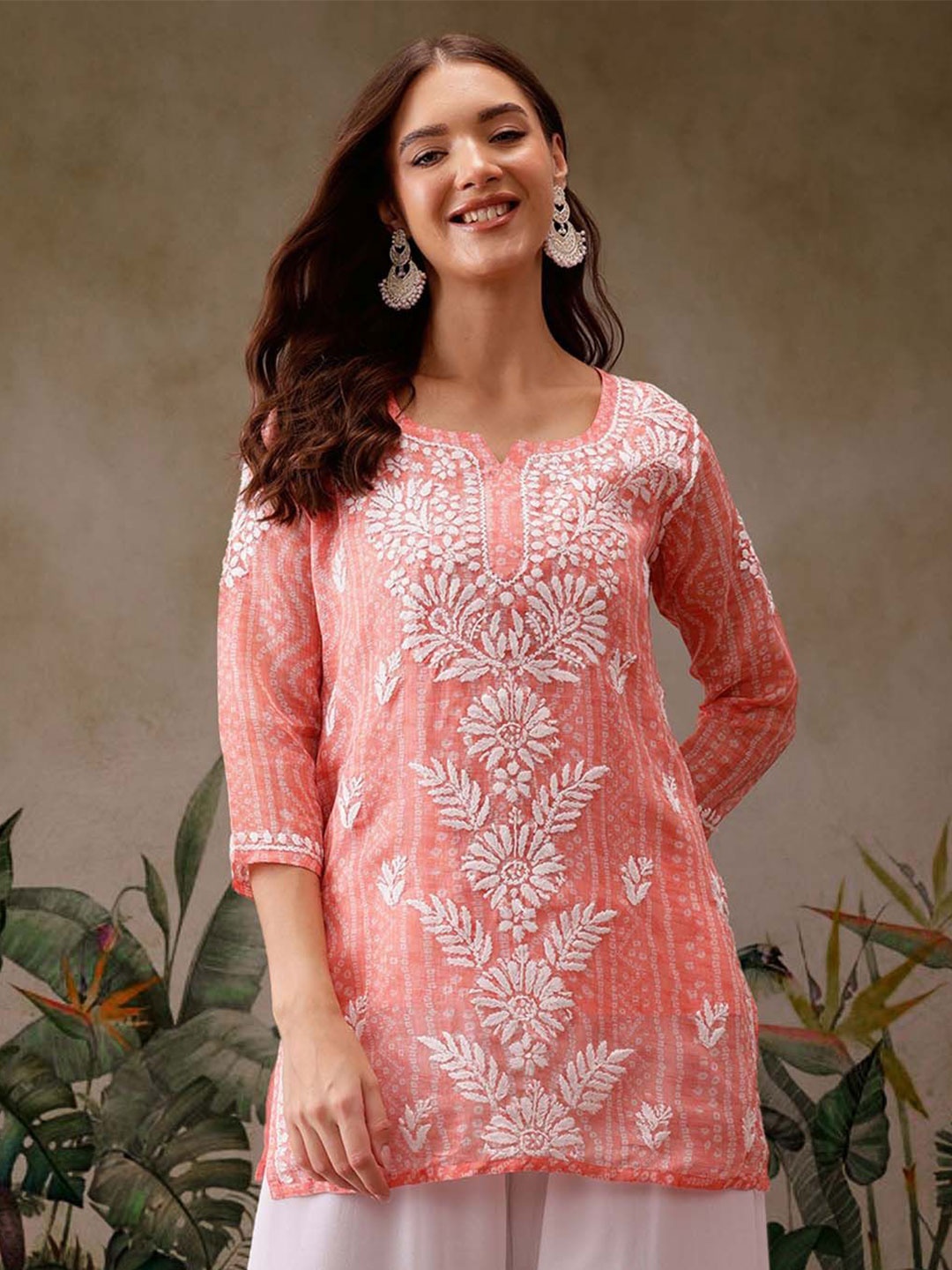 

ADA Floral Embroidered Chikankari Chikankari Kurti, Peach