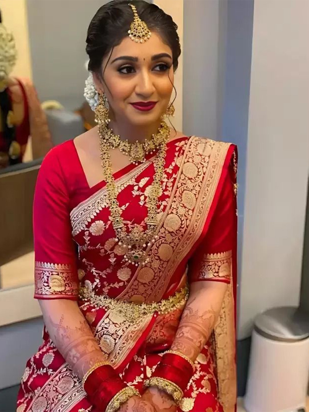 

KALINI Woven Design Zari Banarasi Pure Silk Saree, Red