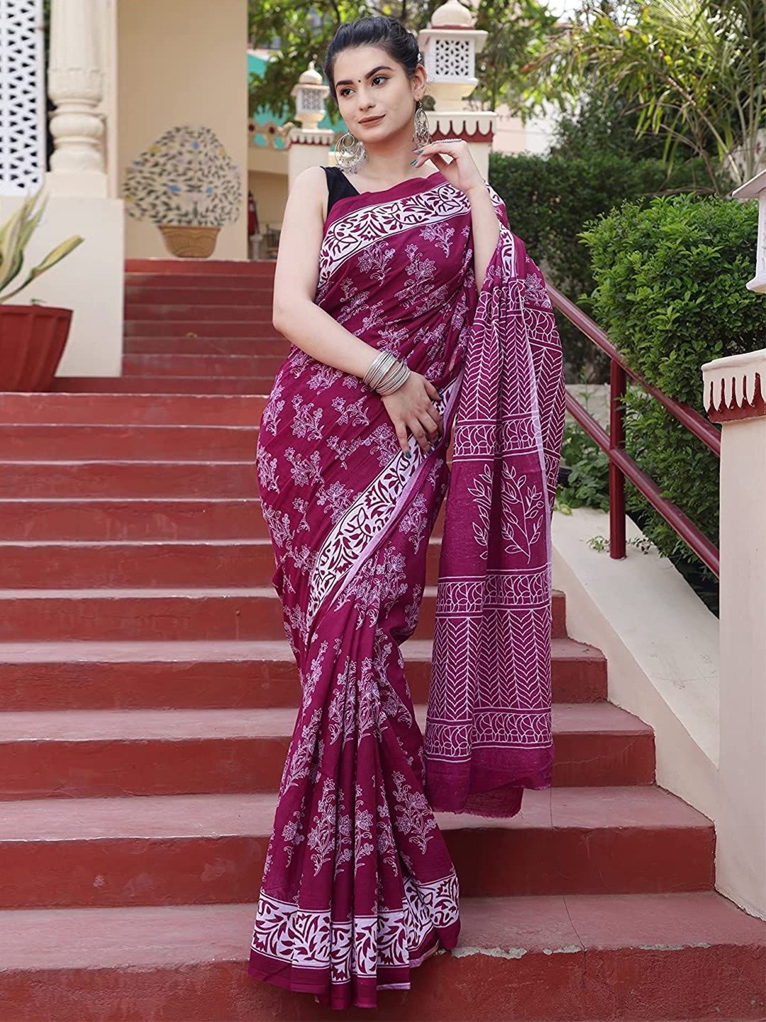 

Craft Musium Floral Pure Cotton Bagru Saree, Maroon