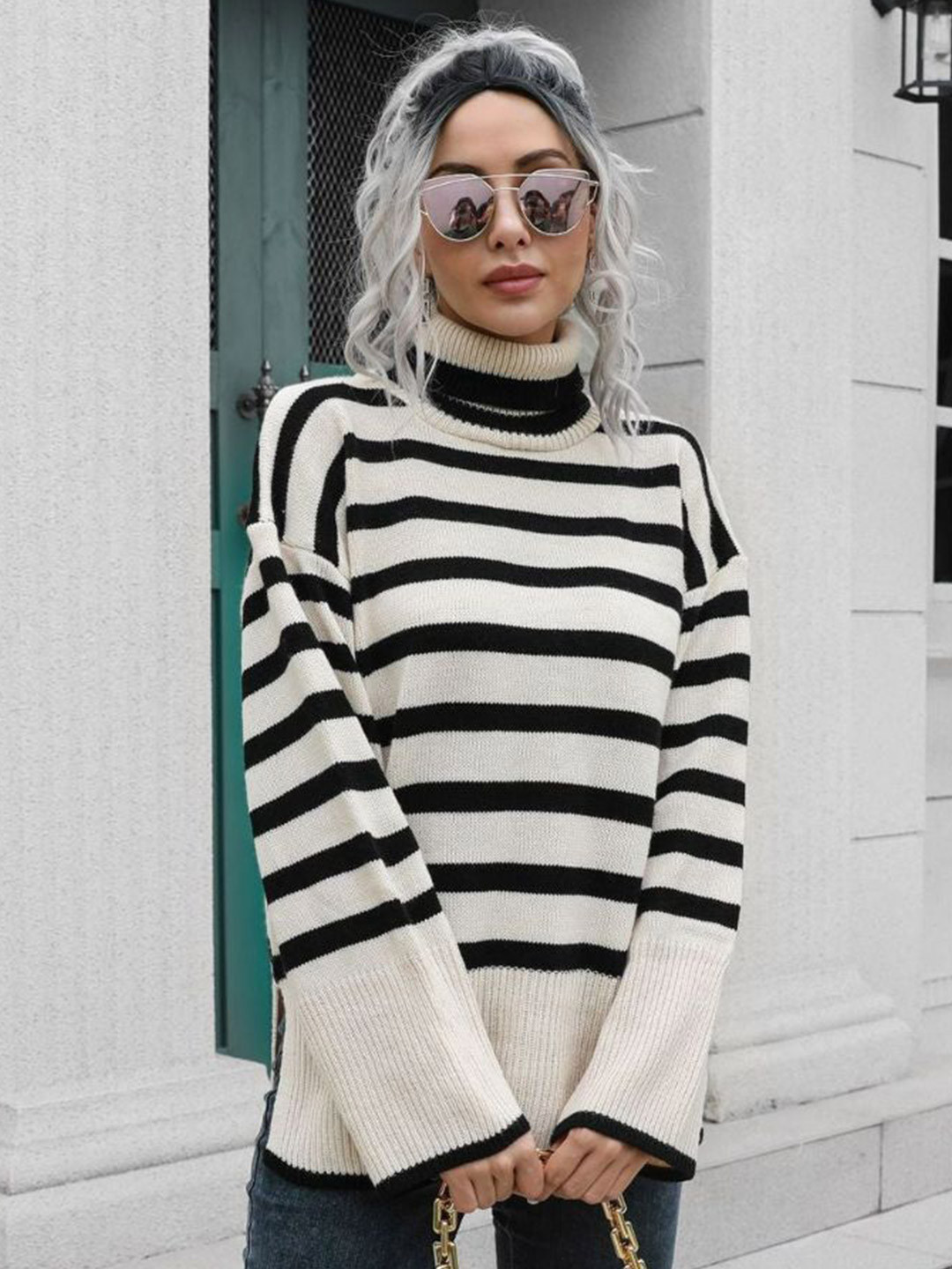 

Oh Rare Women Striped Pullover, White