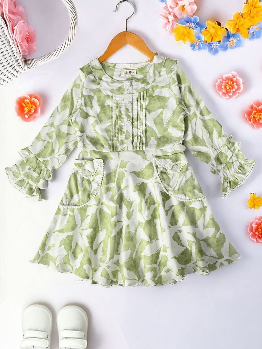 

Bella Moda Tropical Print Flared Sleeve Fit & Flare Dress, Green