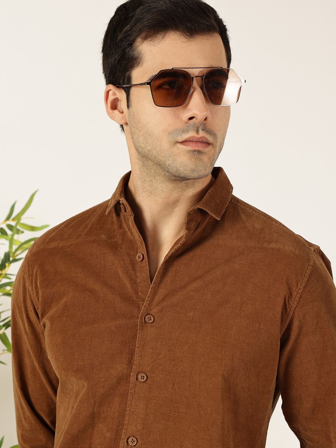 

Mast & Harbour Men Premium Fit Spread Collar Solid Cotton Casual Shirt, Brown
