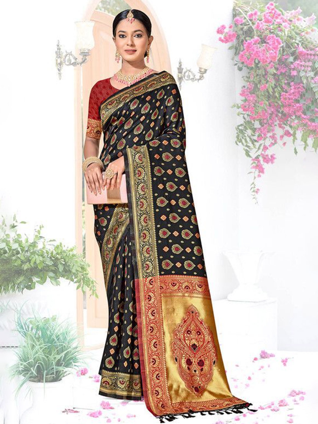 

sagarika Ethnic Motifs Zari Kanjeevaram Saree, Black